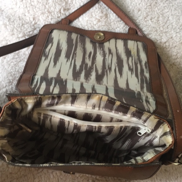 Brown faux leather shoulder strap purse - Picture 4 of 6